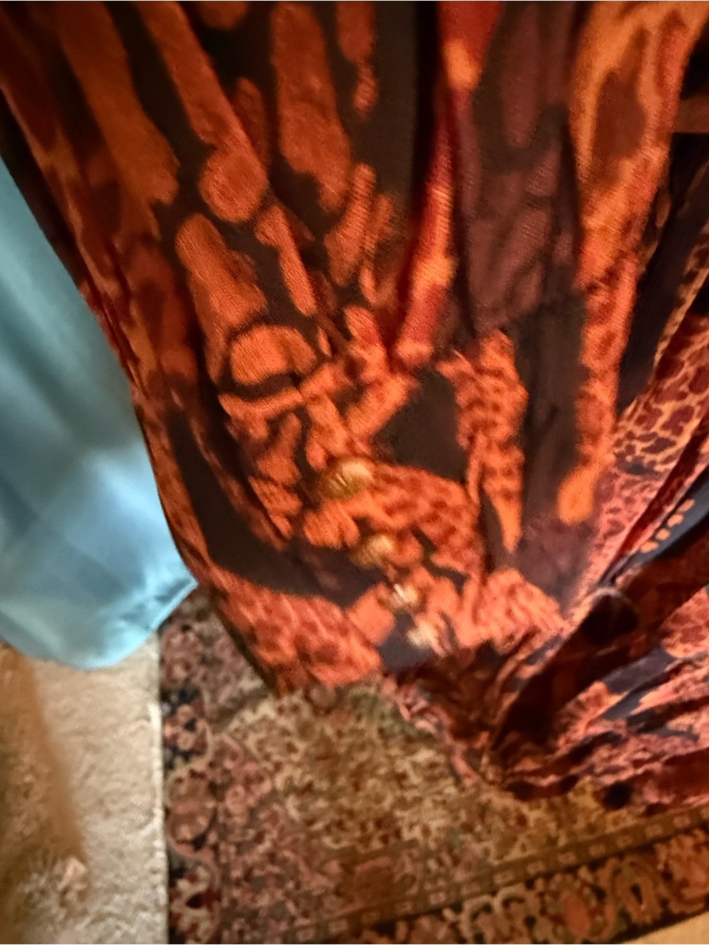 FARM Rio Elegant Giraffe-Print Tiered Long-Sleeve Maxi Dress - Picture 4 of 6